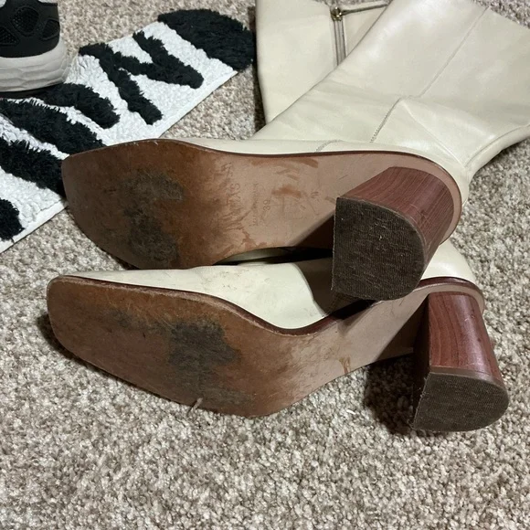 ALOHAS Cream Heeled Boots - Picture 5 of 10